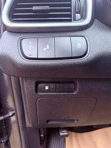 2018 Kia Sorento LX V6 - Photo 14 - Edmonton, AB T5L 1A4