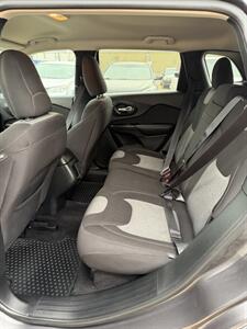 2016 Jeep Cherokee Sport Altitude - Photo 8 - Edmonton, AB T5L 1A4