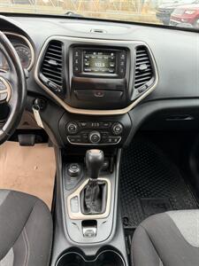 2016 Jeep Cherokee Sport Altitude - Photo 12 - Edmonton, AB T5L 1A4