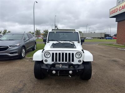 2016 Jeep Wrangler Unlimited Sahara   - Photo 2 - Edmonton, AB T5S 1P8