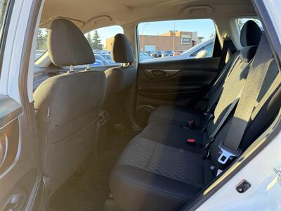 2019 Nissan Rogue S  NO ACCIDENTS - Photo 8 - Edmonton, AB T5S 1P8
