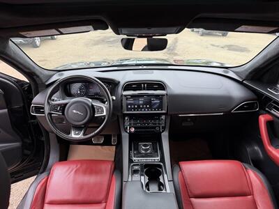 2019 Jaguar F-PACE 30T R-Sport   - Photo 9 - Edmonton, AB T5S 1P8