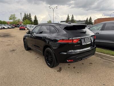 2019 Jaguar F-PACE 30T R-Sport   - Photo 4 - Edmonton, AB T5S 1P8