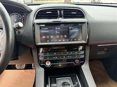 2019 Jaguar F-PACE 30T R-Sport   - Photo 13 - Edmonton, AB T5S 1P8