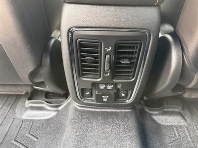 2015 Jeep Grand Cherokee Overland  NO ACCIDENTS - Photo 9 - Edmonton, AB T5S 1P8
