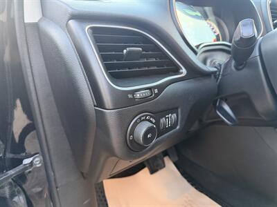 2020 Jeep Cherokee Trailhawk Elite  NO ACCIDENTS - Photo 11 - Edmonton, AB T5S 1P8