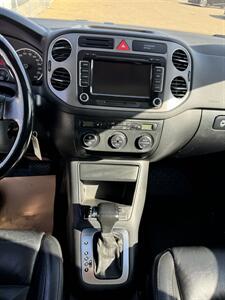 2009 Volkswagen Tiguan Highline 4Motion   - Photo 12 - Edmonton, AB T5L 1A4