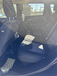 2016 Jeep Cherokee Sport Altitude   - Photo 9 - Edmonton, AB T5L 1A4