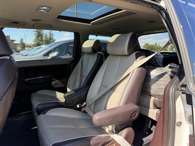 2018 Kia Sedona SXL Plus   - Photo 7 - Edmonton, AB T5S 1P8