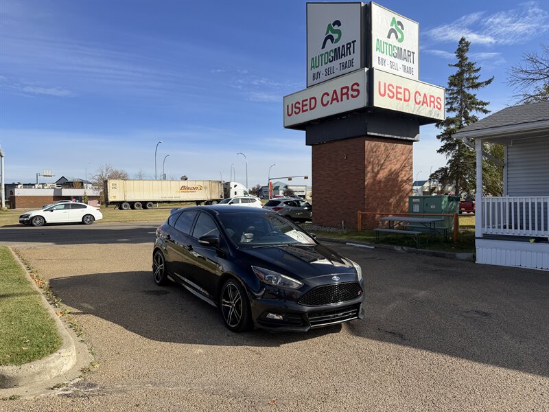 2015 Ford Focus ST   - Photo 1 - Edmonton, AB T5S 1P8