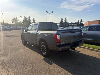 2018 Nissan Titan PRO-4X  NO ACCIDENTS - Photo 4 - Edmonton, AB T5S 1P8