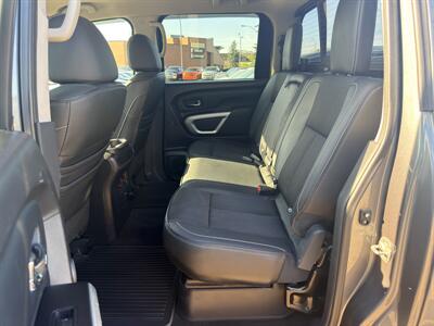 2018 Nissan Titan PRO-4X  NO ACCIDENTS - Photo 8 - Edmonton, AB T5S 1P8