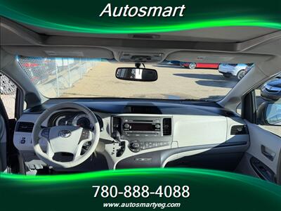 2013 Toyota Sienna SE 8-Passenger   - Photo 10 - Edmonton, AB T5L 1A4