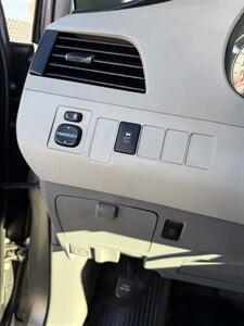 2013 Toyota Sienna SE 8-Passenger   - Photo 15 - Edmonton, AB T5L 1A4