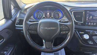 2020 Chrysler Pacifica Launch Edition  ONE OWNER - Photo 18 - Edmonton, AB T5S 1P8