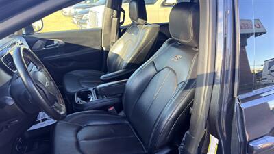 2020 Chrysler Pacifica Launch Edition  ONE OWNER - Photo 15 - Edmonton, AB T5S 1P8