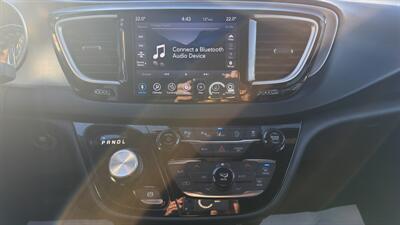 2020 Chrysler Pacifica Launch Edition  ONE OWNER - Photo 16 - Edmonton, AB T5S 1P8