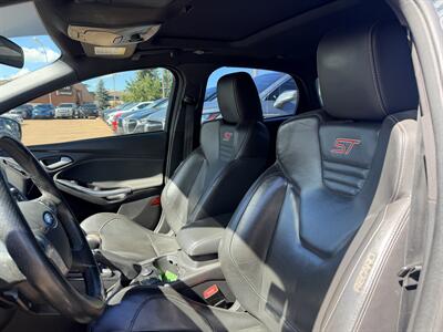 2014 Ford Focus ST  ONE OWNER - Photo 10 - Edmonton, AB T5S 1P8