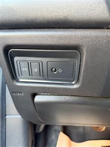 2017 Land Rover Discovery Sport HSE   - Photo 13 - Edmonton, AB T5L 1A4