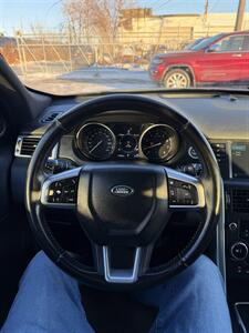 2017 Land Rover Discovery Sport HSE   - Photo 12 - Edmonton, AB T5L 1A4