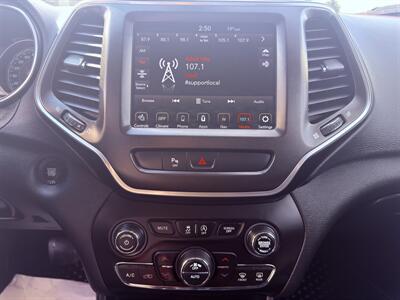 2019 Jeep Cherokee Trailhawk Elite   - Photo 14 - Edmonton, AB T5S 1P8
