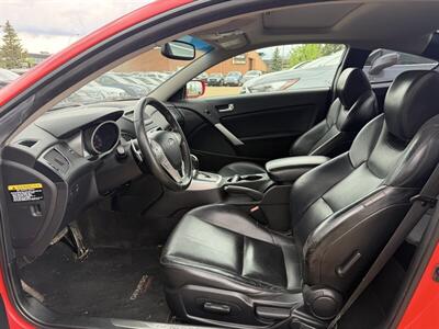 2010 Hyundai Genesis Coupe 3.8 - Photo 9 - Edmonton, AB T5S 1P8