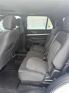 2017 Ford Explorer XLT   - Photo 8 - Edmonton, AB T5L 1A4