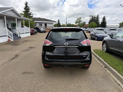 2015 Nissan Rogue S  ONE OWNER - Photo 5 - Edmonton, AB T5S 1P8