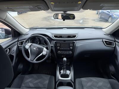 2015 Nissan Rogue S  ONE OWNER - Photo 8 - Edmonton, AB T5S 1P8