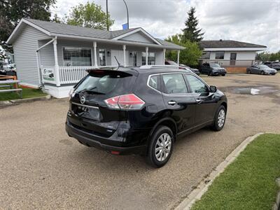 2015 Nissan Rogue S  ONE OWNER - Photo 6 - Edmonton, AB T5S 1P8