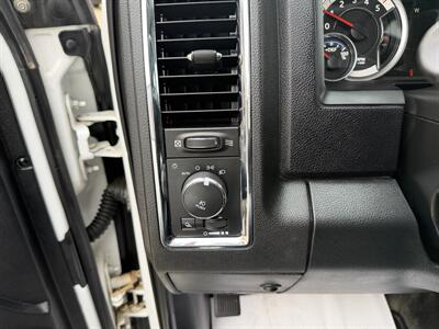 2015 RAM 1500 Laramie  ONE OWNER - Photo 13 - Edmonton, AB T5S 1P8