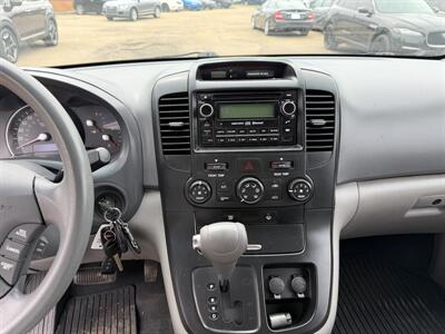 2012 Kia Sedona LX   - Photo 13 - Edmonton, AB T5S 1P8