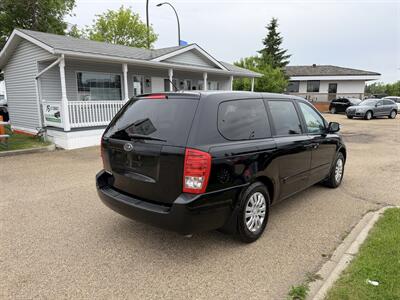 2012 Kia Sedona LX   - Photo 6 - Edmonton, AB T5S 1P8