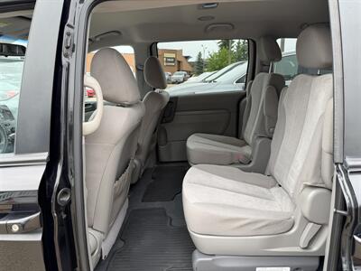2012 Kia Sedona LX   - Photo 9 - Edmonton, AB T5S 1P8