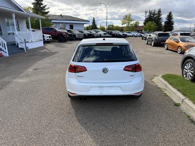 2015 Volkswagen Golf TDI S  DIESEL - Photo 5 - Edmonton, AB T5S 1P8