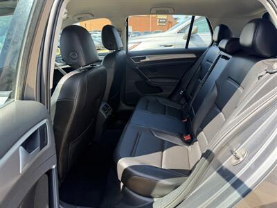 2017 Volkswagen Golf 1.8T Trendline  ONE OWNER - Photo 8 - Edmonton, AB T5S 1P8