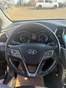 2018 Hyundai Santa Fe 2.4L Premium   - Photo 12 - Edmonton, AB T5L 1A4