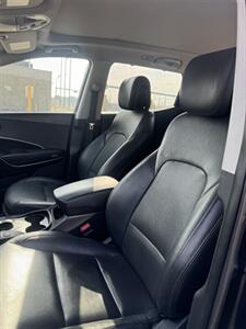 2018 Hyundai Santa Fe 2.4L Premium   - Photo 10 - Edmonton, AB T5L 1A4
