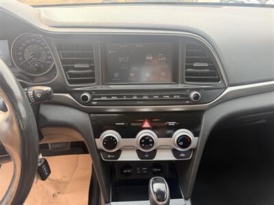 2019 Hyundai ELANTRA SEL   - Photo 12 - Edmonton, AB T5S 1P8