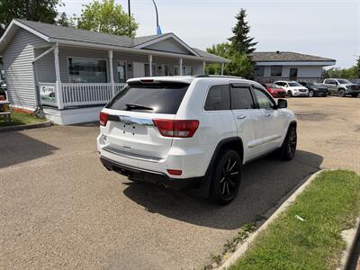 2011 Jeep Grand Cherokee Overland   - Photo 10 - Edmonton, AB T5S 1P8