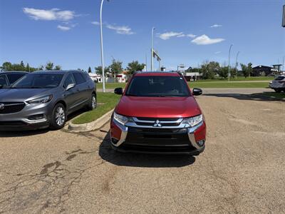 2018 Mitsubishi Outlander SE   - Photo 2 - Edmonton, AB T5S 1P8