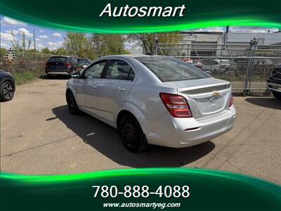 2017 Chevrolet Sonic LT Auto - Photo 4 - Edmonton, AB T5L 1A4