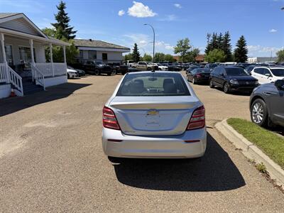 2017 Chevrolet Sonic LT Auto   - Photo 5 - Edmonton, AB T5S 1P8