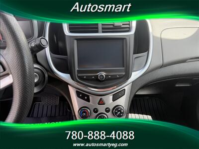 2017 Chevrolet Sonic LT Auto - Photo 13 - Edmonton, AB T5L 1A4