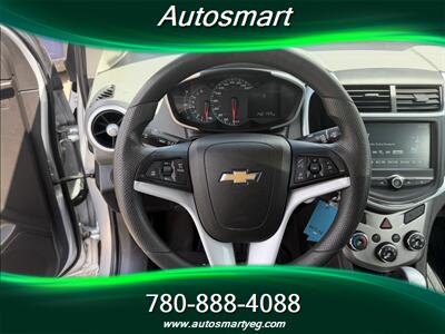 2017 Chevrolet Sonic LT Auto - Photo 14 - Edmonton, AB T5L 1A4