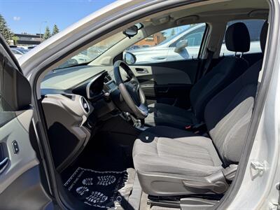 2017 Chevrolet Sonic LT Auto   - Photo 11 - Edmonton, AB T5S 1P8