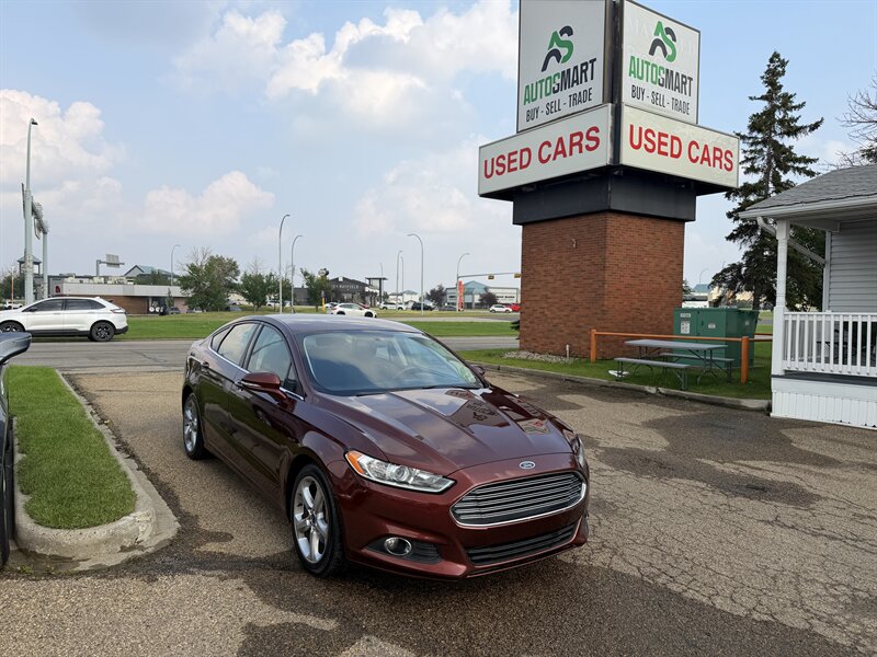 2015 Ford Fusion SE  ONE OWNER - Photo 1 - Edmonton, AB T5S 1P8