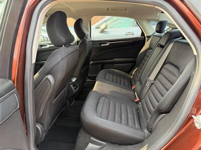 2015 Ford Fusion SE  ONE OWNER - Photo 8 - Edmonton, AB T5S 1P8
