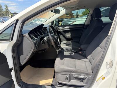 2018 Volkswagen Golf TSI S   - Photo 11 - Edmonton, AB T5S 1P8