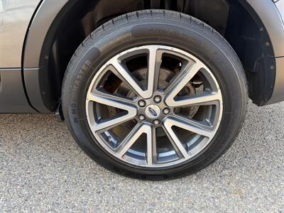 2015 Ford Explorer XLT  ONE OWNER - Photo 18 - Edmonton, AB T5S 1P8